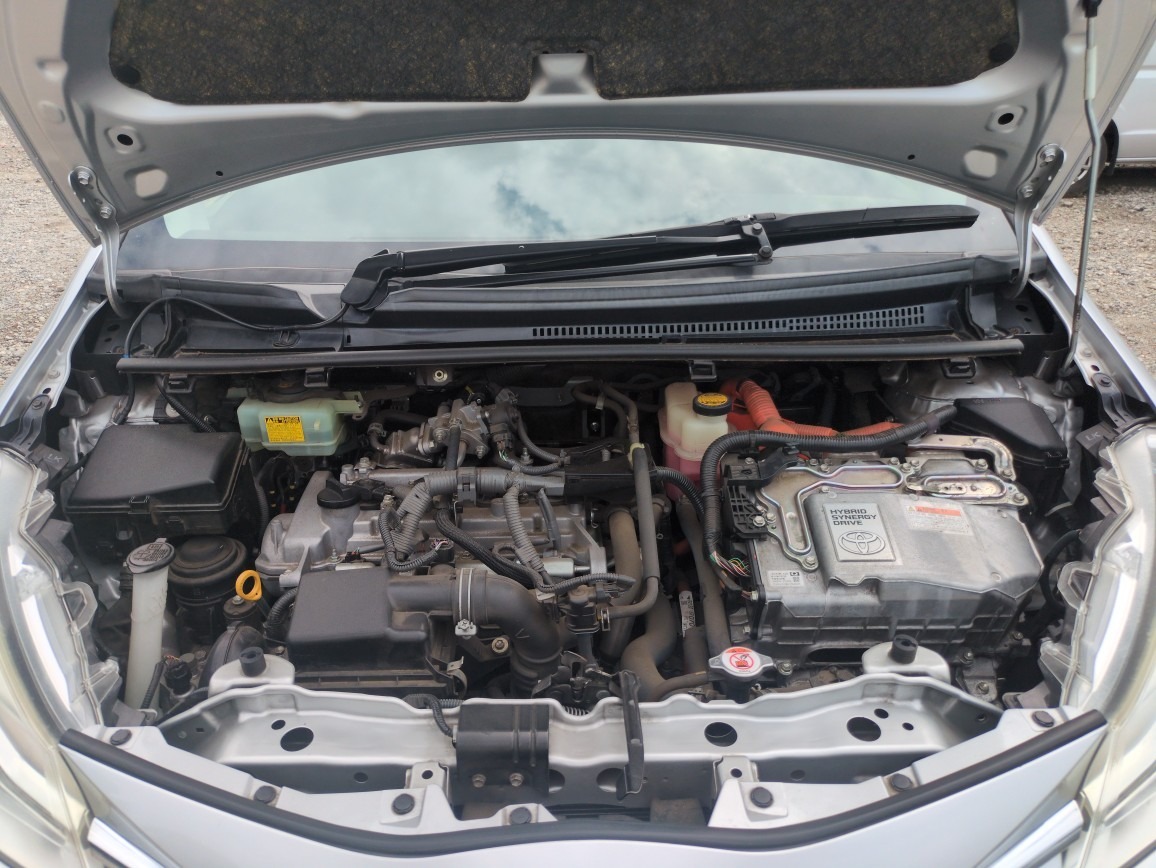 TOYOTA VITZ 2017 | HV U