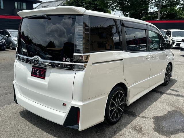 TOYOTA VOXY 2017 l ZS GR Sports
